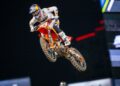 AMA Supercross: ¡El ambiente está caldeado! Julien Beaumer elogia al audaz Deegan