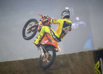 AMA Supercross: Enfrentamiento entre Sexton y Webb en Texas