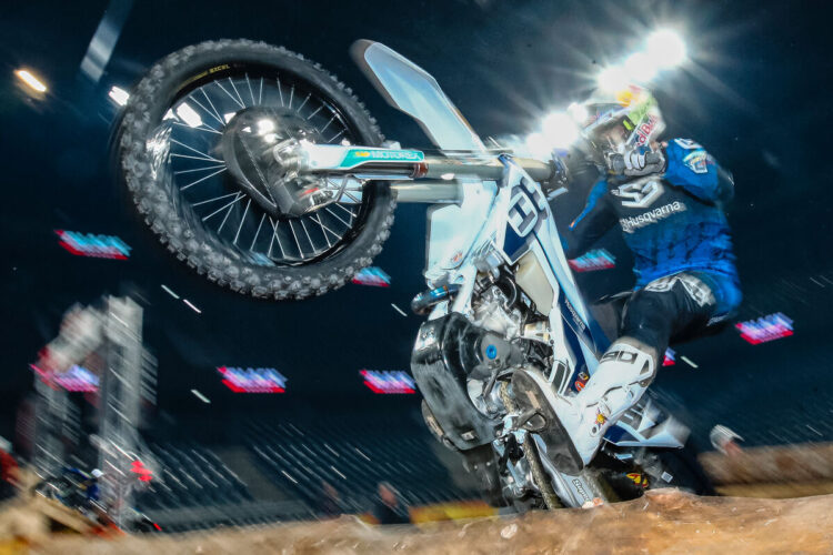 SuperEnduro: El triplete de Billy Bolt en Rumanía