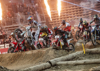 SuperEnduro, Polonia: Billy Bolt abre el campeonato con victoria
