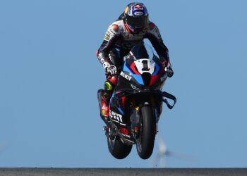 WSBK, Portimao FP2: Razgatlioglu cierra el primer día en cabeza