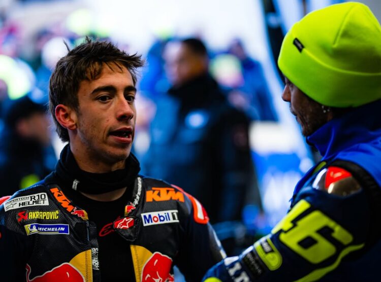 MotoGP: ¡Rossi quiere a Acosta! El joven prodigio español podría impedir que Márquez gane más títulos