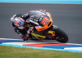 MotoGP: Moto2, Jake Dixon domina bajo la lluvia y lidera la FP1 en el Circuito de las Américas