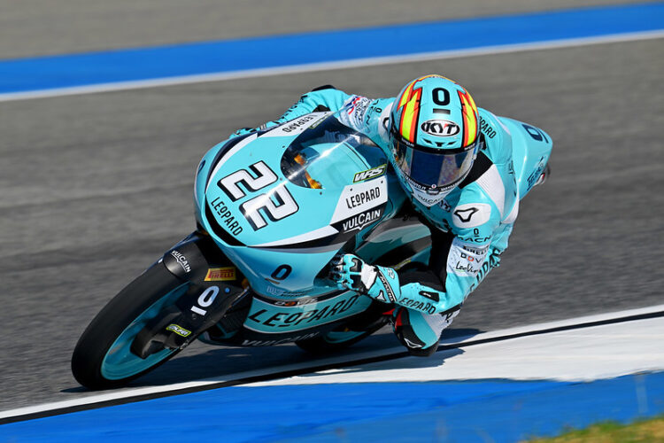 MotoGP: Moto3, David Almansa domina el primer día; David Muñoz fuera de la Q2
