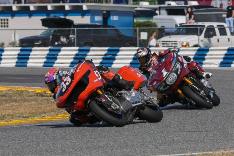 Daytona 200: Herrin consigue su tercera victoria consecutiva, la cuarta de todos los tiempos