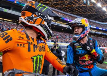 AMA Supercross: Deegan y Beaumer en una acalorada conversación