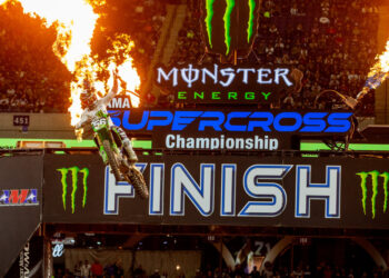 AMA Supercross 250: Seth Hammaker gana el East/West Showdown