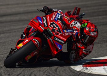 MotoGP Austin, Carrera: Bagnaia triunfa tras el caos, Marc Márquez se cae