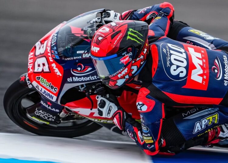 Moto3, Carrera: Ángel Piqueras gana una carrera emocionante