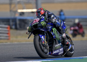 MotoGP: ¡Quemadura por calor! Alex Rins (P17) «Me he quemado la pierna»