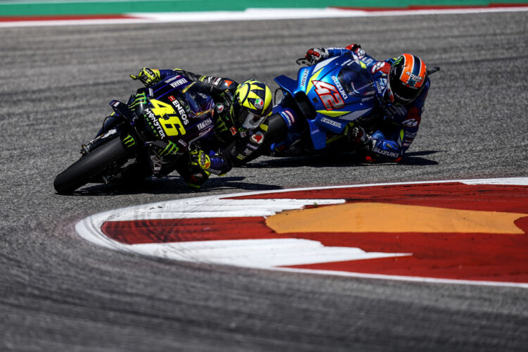 MotoGP: Para el recuerdo, Rins arrebata la gloria a Rossi tras la caída de Marc Márquez