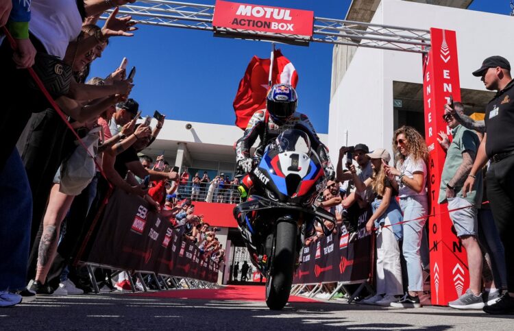 WSBK Portimão, Superpole: Toprak supera a Bulega por 55 milésimas