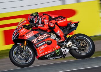 WSBK, FP2 de Assen: Bulega termina el viernes en cabeza