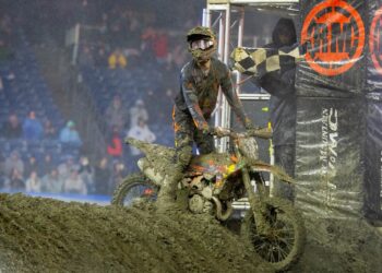 AMA Supercross: Aaron Plessinger gana en el infierno de Foxborough