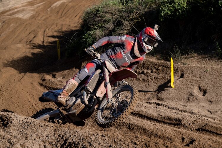 MXGP: Tim Gajser saldrá desde la pole en Riola Sardo