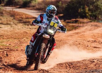 TT: Ross Branch gana la primera etapa del Rally Safari