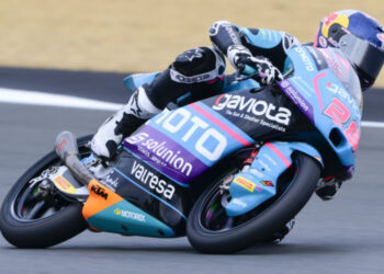 Moto3, Le Mans: ¡Primera pole para la joven promesa Máximo Quilles!