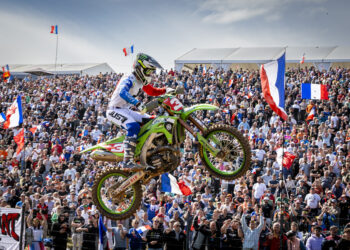 MXGP: El piloto local Romain Febvre gana en Ernée en una intensa batalla con Lucas Coenen