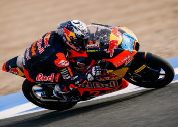 Moto3, GP de Francia: Rueda gana en una última vuelta loca