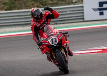 WSBK, Carrera 2: Bulega logra un hat-trick en Cremona
