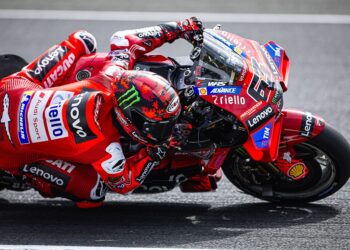 MotoGP, Davide Tardozzi: “Pecco tiene que quitarse un peso de encima”