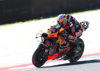 MotoGP: La KTM RC16 de Brad Binder que batió el récord se subasta a un precio «aterrador»