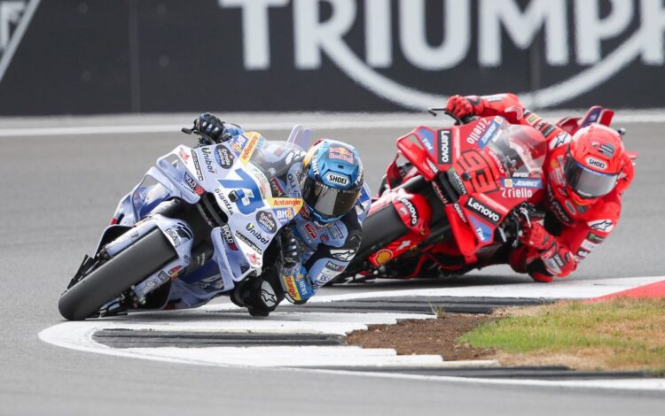MotoGP Silverstone: Marc Márquez pierde al sprint por primera vez ante su hermano Álex