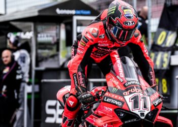 WSBK, Nicolo Bulega: “Tengo dolor en todo el cuerpo, pero podría haber sido peor”