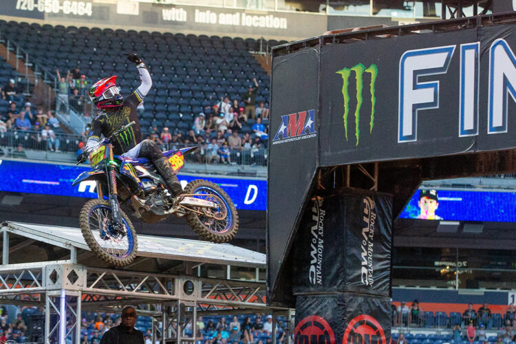 AMA Supercross: Deegan se convierte en campeón del West Coast 250