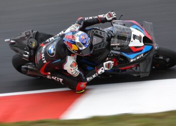 WSBK Most, FP3: Razgatlioglu dos décimas por delante de Bulega