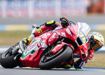 MotoGP, Warm-up: La lluvia llegó a Le Mans y Mir fue el más rápido
