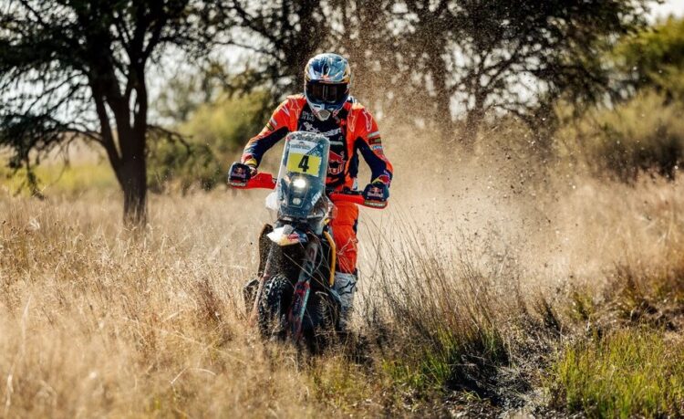 TT: Sanders gana la segunda etapa del Rally Safari