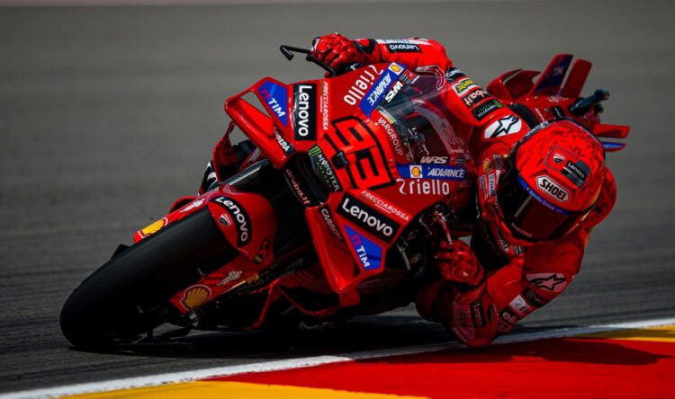 MotoGP, Aragón, Q2: ¡Marc Márquez bate récord y consigue la pole!