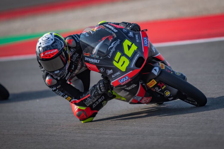 Moto3, Aragón, RAC: David Muñoz celebra su primer triunfo