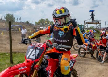 MX2: Valerio Lata gana la carrera clasificatoria