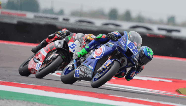 WSSP, Misano, Carrera 1: Manzi reina y se convierte en líder