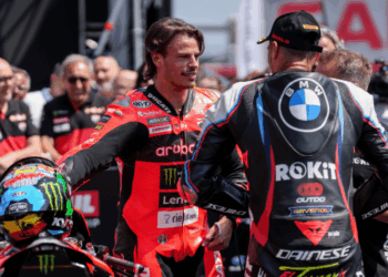 WSBK, Misano: Bulega se alza con la pole con una vuelta récord