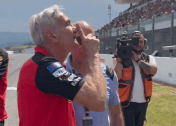 MotoGP: Tardozzi indignado por los abucheos a Marc Márquez