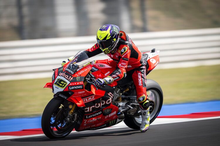 WSBK, Stefano Cecconi (Ducati): “Podemos permitirnos tener un piloto joven”
