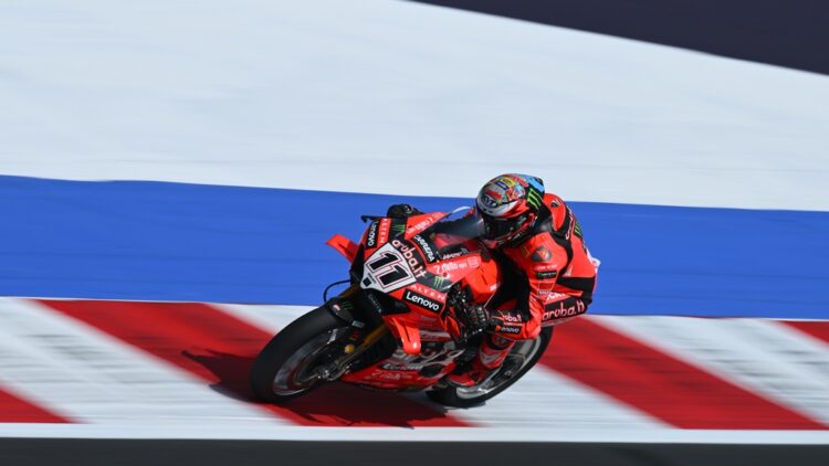 WSBK: El juego de las sillas musicales en WorldSBK, varios pilotos cerca de firmar