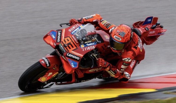 MotoGP, Sachsenring, Q2: La primera pole de Marc Márquez en mojado