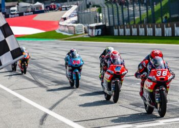 Moto3 Austria: Piqueras regresa con éxito