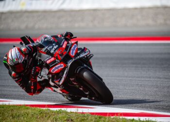 MotoGP: Marco Bezzecchi gana el Sprint; Marc Márquez se cae